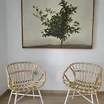 Esencia De Azahar Konukevi Cordoba