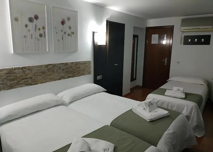 Hostal Esencia De Azahar Кордова