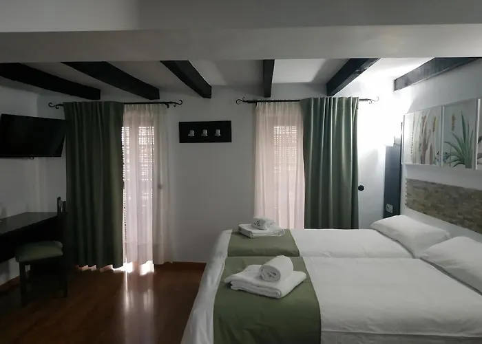 Hostal Esencia De Azahar Кордова