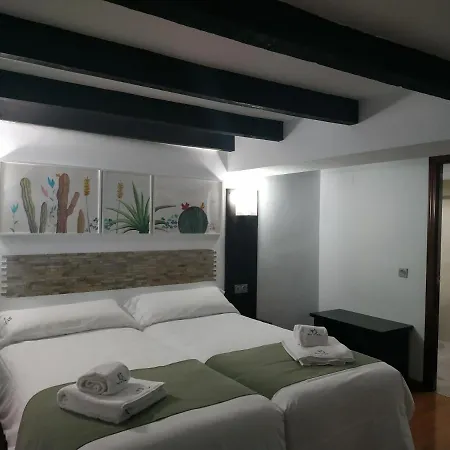 Esencia De Azahar Pensión Córdoba